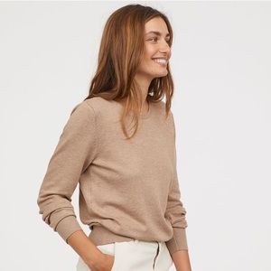 Crewneck knit sweater